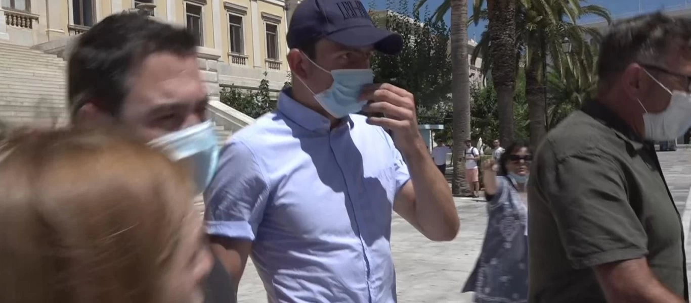 Αστυνομικοί που συνέλαβαν τον Χ.Μαγκουάιρ: «Μας χτύπησε και φώναζε ''[email protected] Greece''»